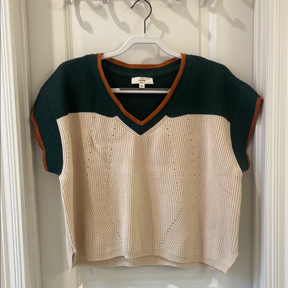 Entro Colorful V-Neck Sweater